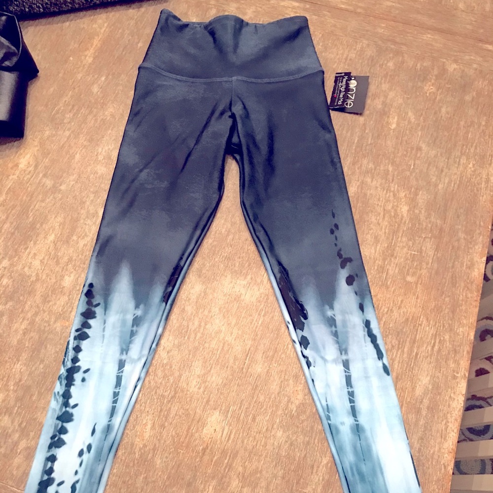 Onzie Leggings